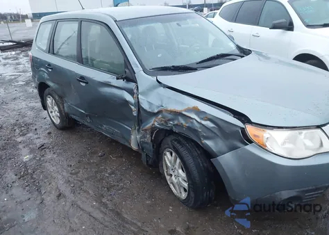 2010 Subaru Forester 2.5X из США, поврежденный, VIN JF2SH6AC5AG753305